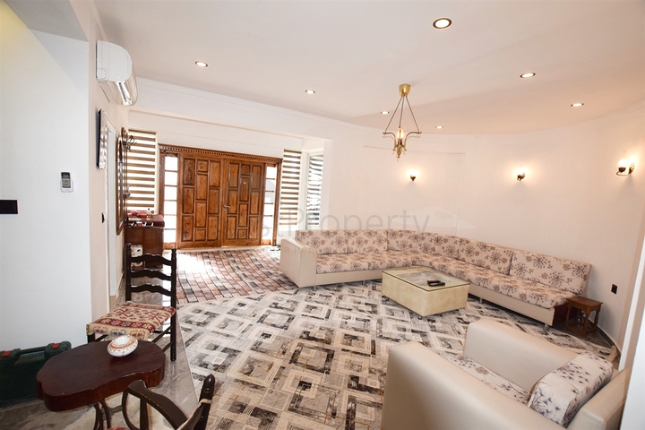 Вилла планировки 8+1 в районе Белек - Анталия 