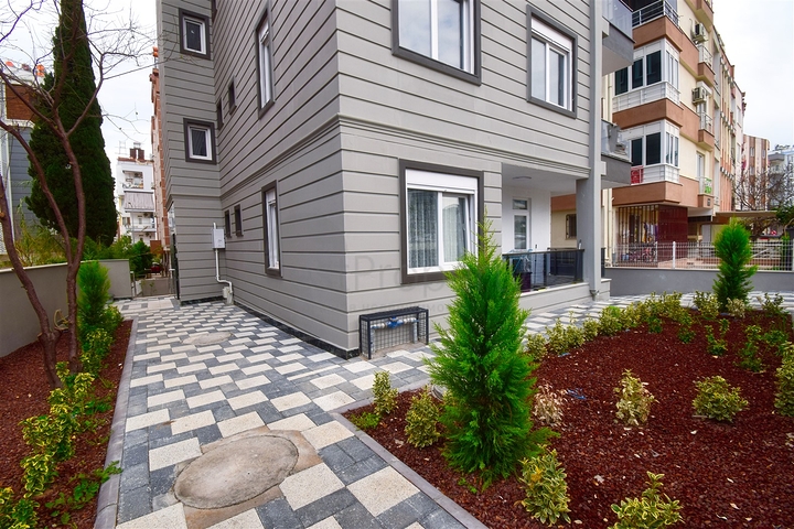 Квартиры планировки 2+1 в центре города Анталия 