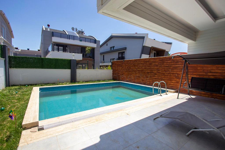 Вилла планировки 5+1 в микрорайоне Гюзельоба - Анталия 