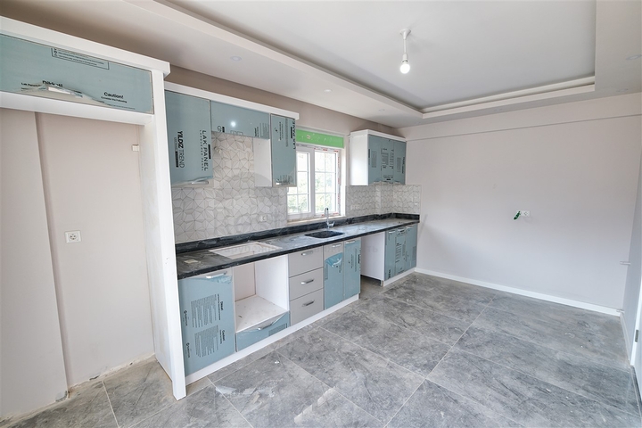 Квартиры планировки 1+1 и 3+1 в районе Кемер - Анталия 