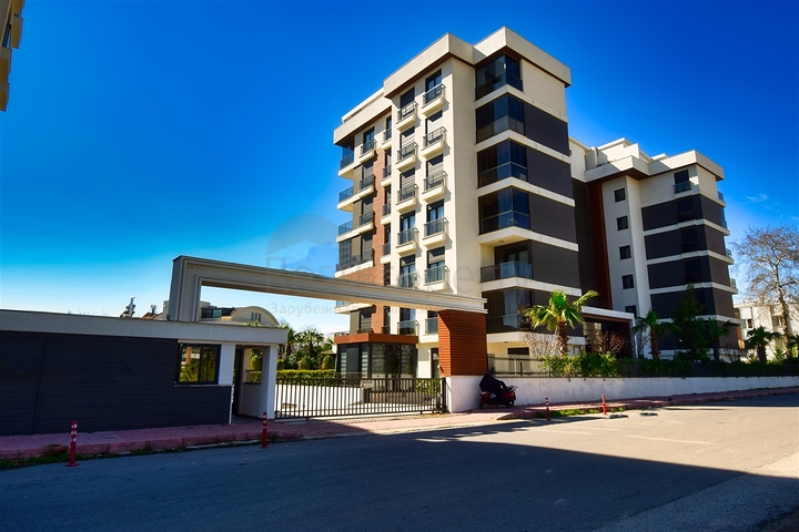 Квартира планировки 4+1 дуплекс в микрорайоне Гюзельоба - Анталия