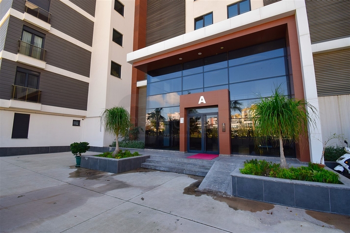 Квартира планировки 4+1 дуплекс в микрорайоне Гюзельоба - Анталия