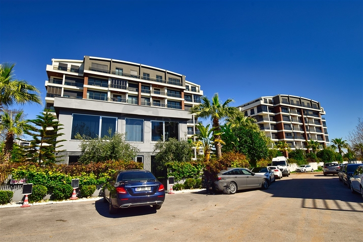 Квартира планировки 4+1 дуплекс в микрорайоне Гюзельоба - Анталия