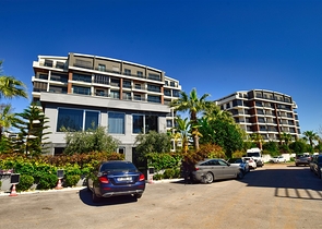 Квартира планировки 4+1 дуплекс в микрорайоне Гюзельоба - Анталия