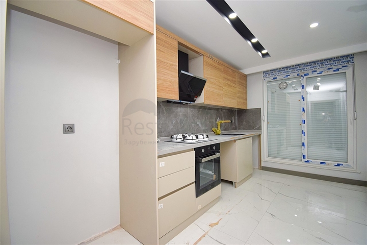 Квартира планировки 3+1 в центре города Анталия 