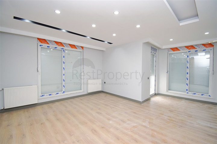 Квартира планировки 3+1 в центре города Анталия 