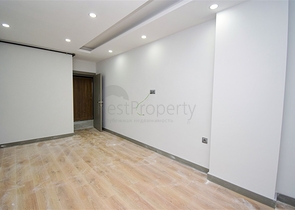 Квартира планировки 3+1 в центре города Анталия 