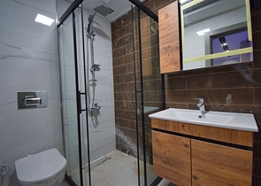 Квартира планировки 3+1 в центре города Анталия 