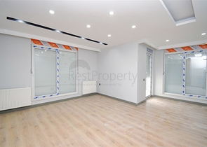 Квартира планировки 3+1 в центре города Анталия 