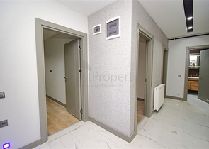 Квартира планировки 3+1 в центре города Анталия 