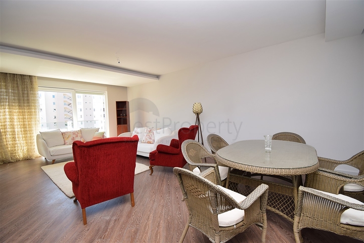 Квартира планировки 3+1 в микрорайоне Унджалы - Анталия