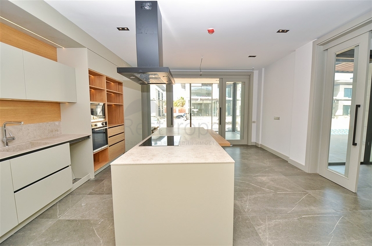 Вилла планировки 4+1 в районе Дошемеалты - Анталия