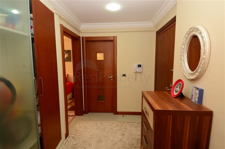 Апартаменты с выходом в сад в комплексе на первой линии