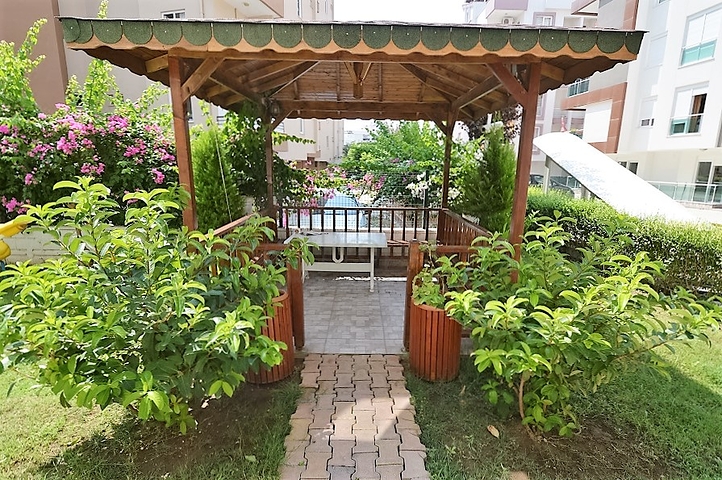 Очень уютная квартира 1+1 в Коньяалты, Анталья