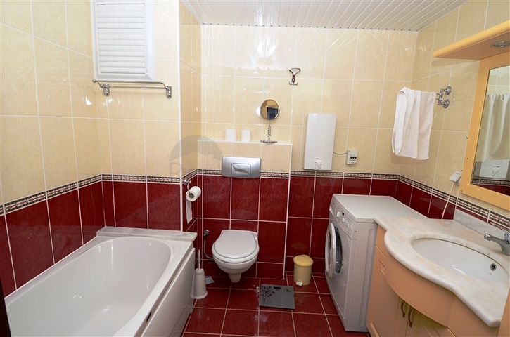 Просторная квартира 3+1  в Махмутларе