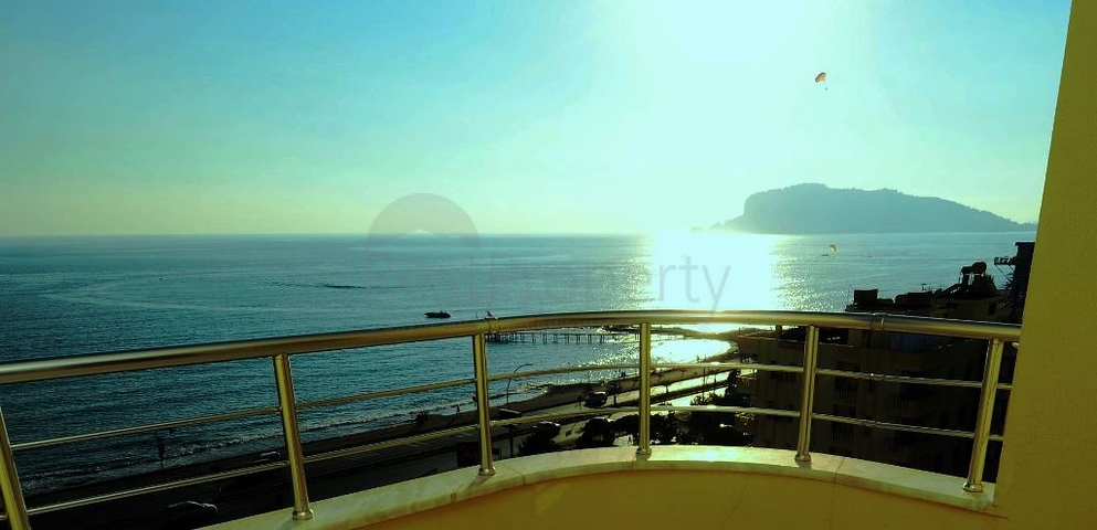 Апартаменты 2+1 с захватывающим дух видом на море