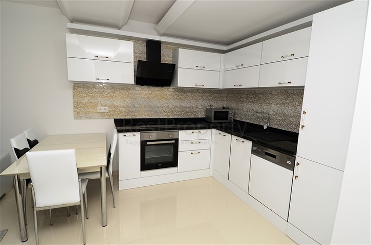 Апартаменты 1+1 в аренду в центре курортной Алании