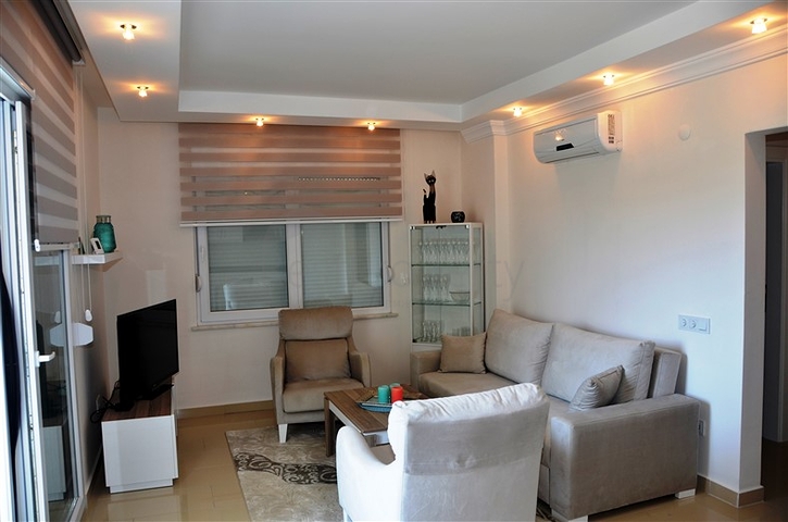 Апартаменты разных планировок в комплексе на берегу реки