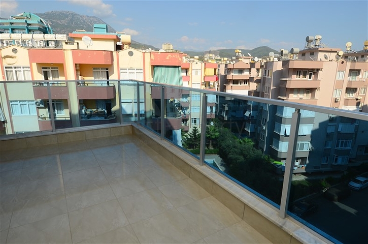 Апартаменты 2+1 в благоустроенном комплексе в Махмутларе