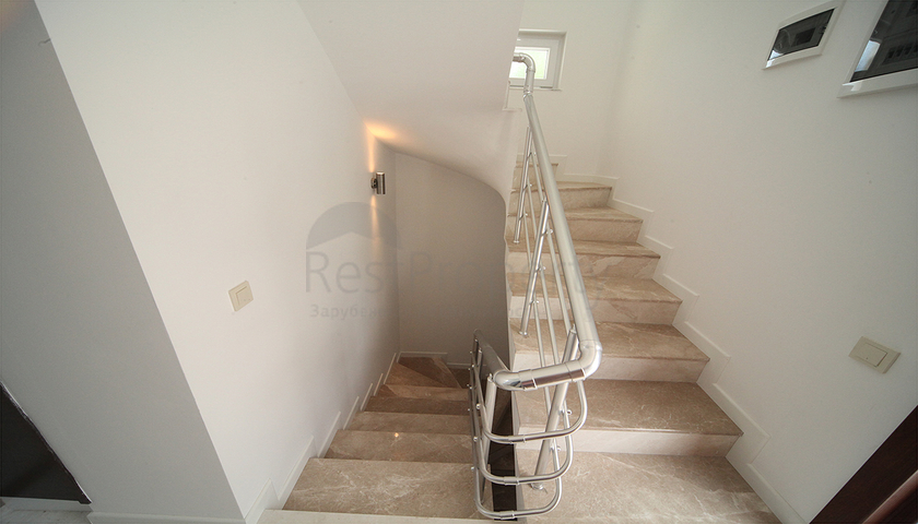 Роскошные виллы 4+1 в Гейнюке Кемере