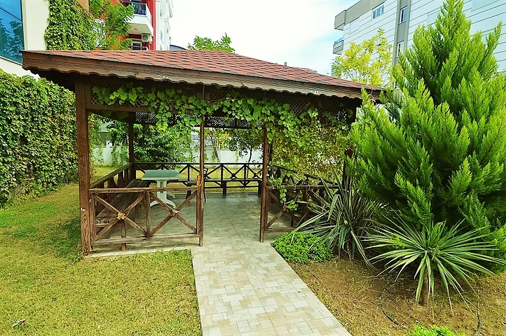 Уютные апартаменты с мебелью в районе Коньяалты Анталья