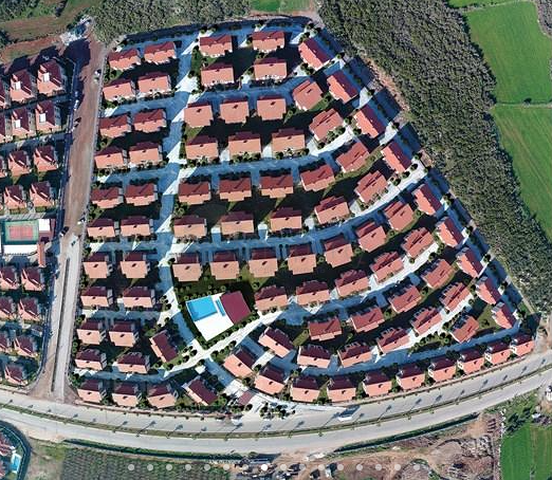 Комплекс вилл 3+1 в районе Дошемеальты Анталья