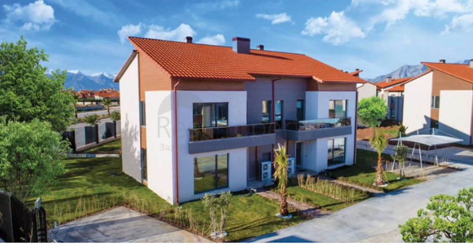 Комплекс вилл 3+1 в районе Дошемеальты Анталья