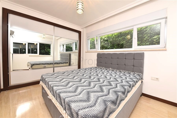 Дуплекс с выходом в сад в комплексе класса люкс