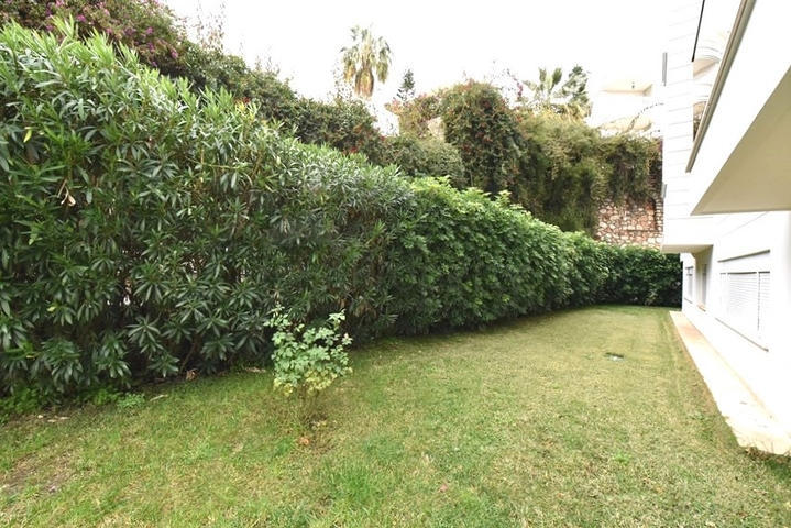 Дуплекс с выходом в сад в комплексе класса люкс