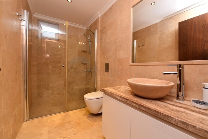 Дуплекс с выходом в сад в комплексе класса люкс