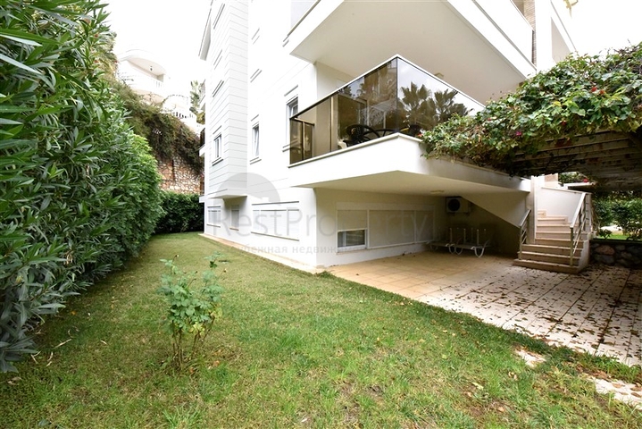 Дуплекс с выходом в сад в комплексе класса люкс