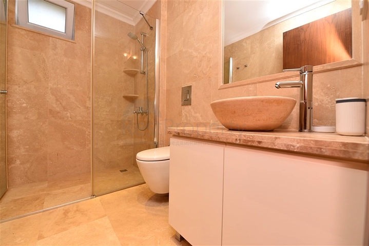 Дуплекс с выходом в сад в комплексе класса люкс