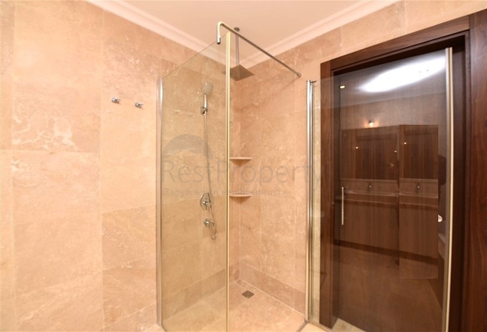 Дуплекс с выходом в сад в комплексе класса люкс