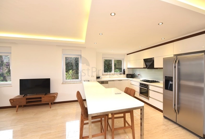 Дуплекс с выходом в сад в комплексе класса люкс