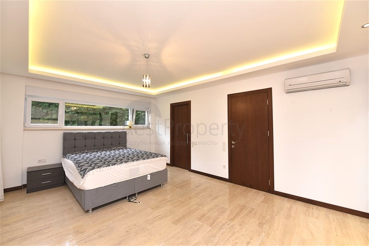 Дуплекс с выходом в сад в комплексе класса люкс