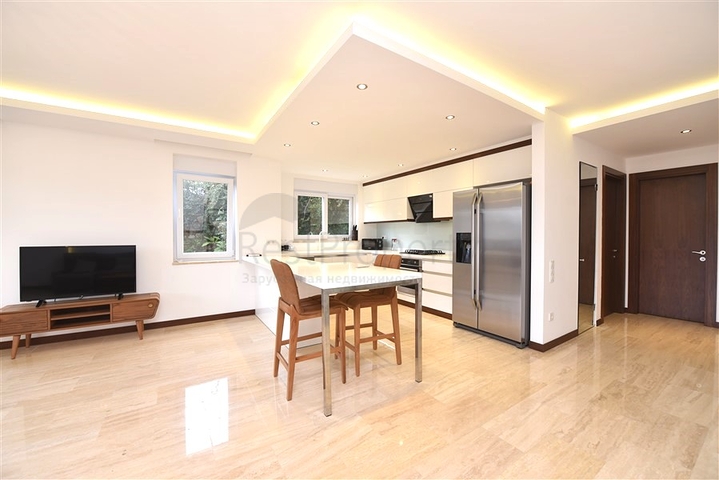 Дуплекс с выходом в сад в комплексе класса люкс