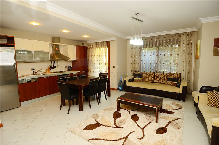 Квартира в аренду в центре Аланьи на первой линии