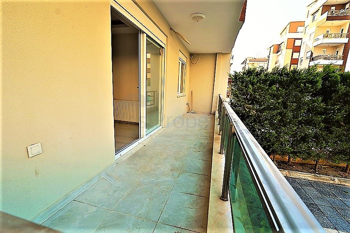 Квартира 1+1 в комплексе с газовым отоплением в Анталии