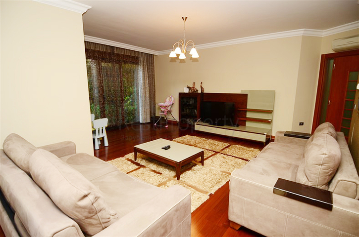 Апартаменты 2+1 с выходом в сад в аренду