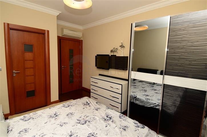 Апартаменты 2+1 с выходом в сад в аренду