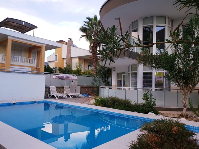 Меблированная квартира 2+1  с ремонтом в Гейнюке, Кемер