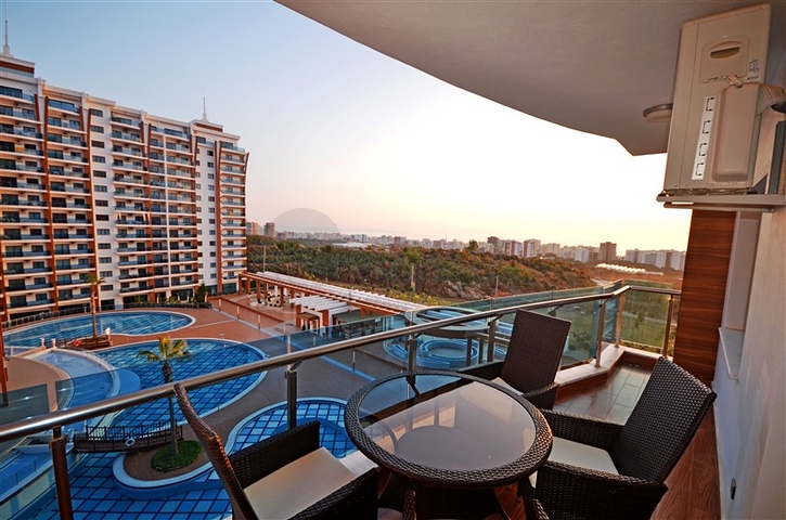 Апартаменты в Махмутларе в комплексе люкс класса