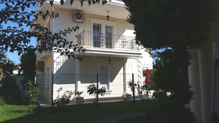 Меблированная вилла 3+1 в Кемере, в районе Чамюва