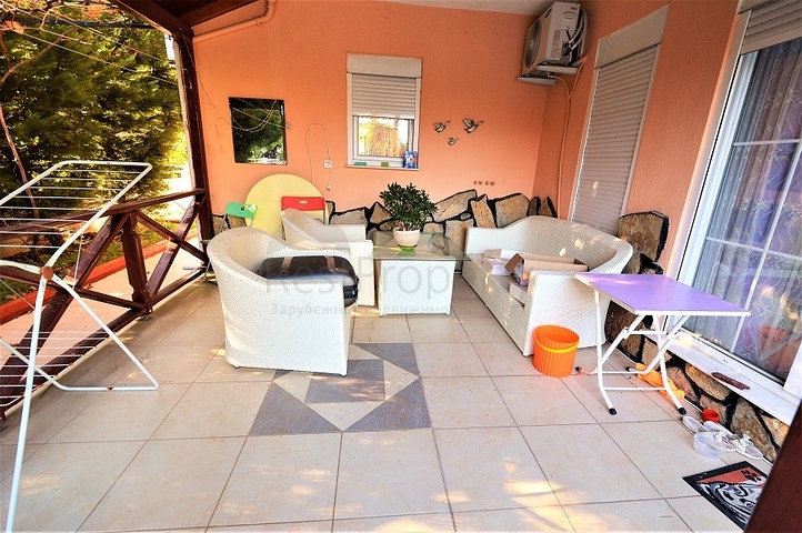 Отдельностоящая вилла 5+1 в Гейнюке