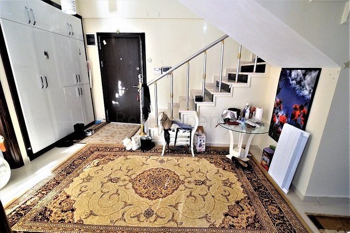 Отдельностоящая вилла 5+1 в Гейнюке