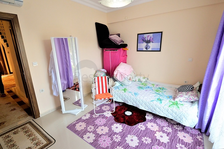 Отдельностоящая вилла 5+1 в Гейнюке