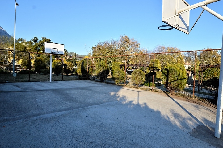 Отдельностоящая вилла 5+1 в Гейнюке