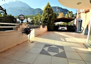 Отдельностоящая вилла 5+1 в Гейнюке