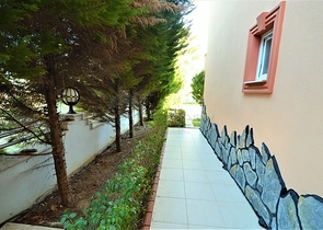 Отдельностоящая вилла 5+1 в Гейнюке