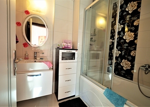 Отдельностоящая вилла 5+1 в Гейнюке